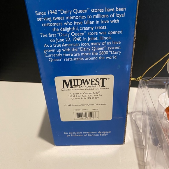 Dairy Queen - DQ - Rare - 1999 Ice Cream Cone - GLASS ORNAMENT - CHRISTMAS - Picture 7 of 8